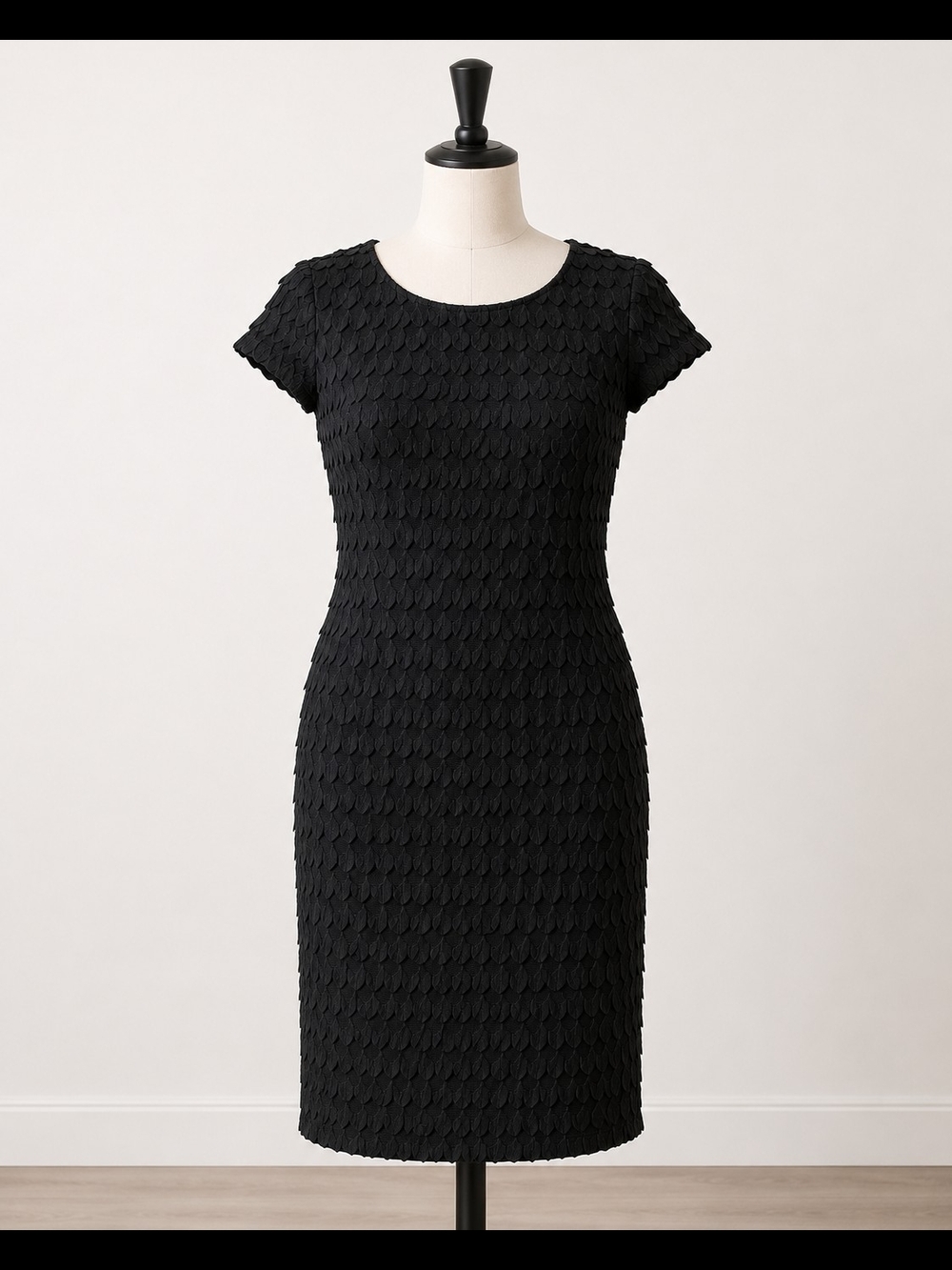 Tacera Black Textured Cap-Sleeve Midi Dress-Small